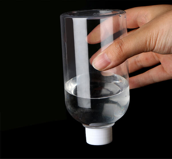Chai nhựa tròn 250ml đựng nước