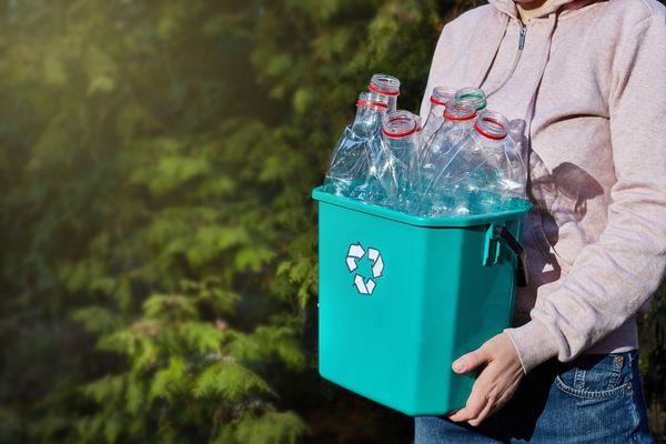 Lợi ích của việc sử dụng chai nhựa thân thiện với môi trường