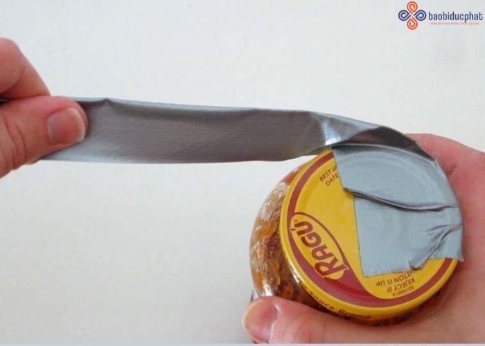 Cách mở hũ thủy tinh đơn giản tại nhà