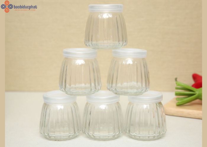 Tại sao nên dùng hũ thủy tinh đựng sữa chua trong sản xuất công nghiệp?