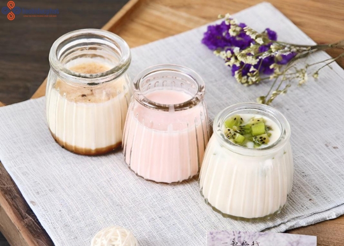 Tại sao nên dùng hũ thủy tinh đựng sữa chua trong sản xuất công nghiệp?