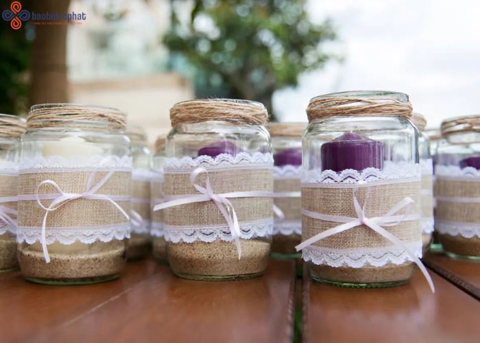 Trang trí hũ thủy tinh - 7 ý tưởng tái chế và decor độc đáo