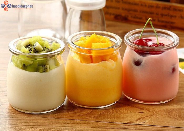 Tại sao nên dùng hũ thủy tinh đựng sữa chua trong sản xuất công nghiệp?